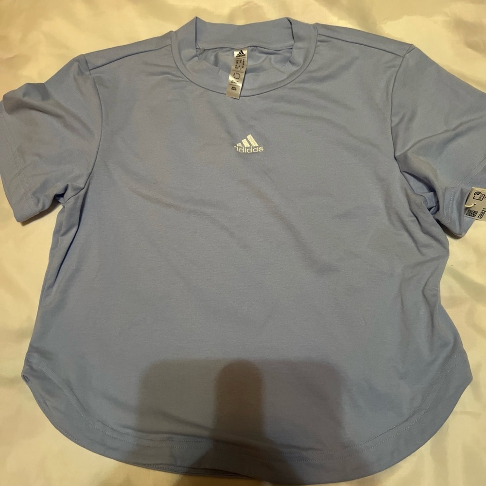 Adidas women’s  Blue T-Shirt Crop, nwt